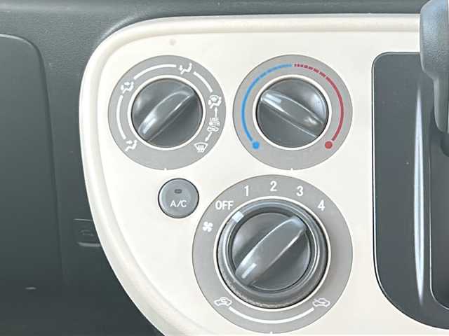 ダイハツ ミラ ココア L 鹿児島県 2015(平27)年 8.8万km ココアベージュマイカメタリック 電動格納ミラー/ＡＢＳ/パワーウィンドウ/パワーステアリング/取扱説明書/ドアバイザー/純正オーディオ/シガーソケット/ISOFIX対応