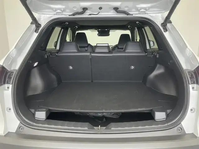 トヨタ カローラ クロス ハイブリッド Z 埼玉県 2023(令5)年 1.1万km プラチナホワイトパールマイカ 純正１０．５インチディスプレイオーディオ　パノラマルーフ　ＢＳＭ　バックカメラ　ビルトインＥＴＣ２．０　セーフティセンス　ＬＥＤヘッドライト　シートヒーター　ハーフレザーシート　地デジＴＶ