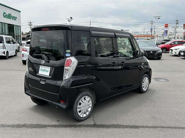 日産 デイズ ルークス X 岡山県 2018(平30)年 6.8万km ブラック 社外ナビ　/全周囲カメラ　/衝突被害軽減システム　/片側パワースライドドア　/バックカメラ　/前後ドライブレコーダー　/ETC　/横滑り防止装置　/Bluetooth　/14インチ純正アルミホイール　/USB入力端子