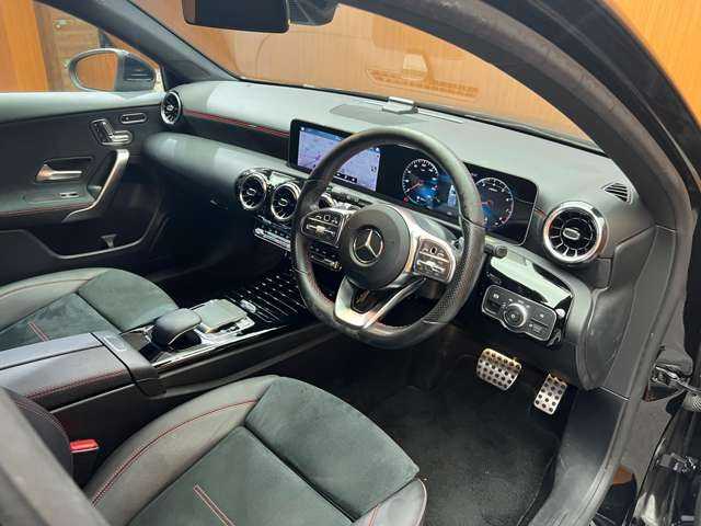 メルセデス・ベンツ Ａ１８０ スタイル AMGライン 千葉県 2019(平31)年 4.5万km コスモスブラック ＡＣＣ　/半革シート　/ナビ　/ＴＶ　/Ｂｌｕｅｔｏｏｔｈ接続　/Ｂカメラ/シートＨ　/アクティブパーキングアシスト　/アダプティブハイビームアシスト　/パーキングアシスト　/衝突軽減Ｂ　/ＢＳＭ　/ＬＫＡ　/ＥＴＣ