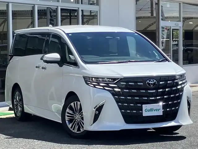 トヨタ アルファード Z 山口県 2024(令6)年 0.2万km プラチナホワイトパールマイカ ワンオーナー/14inディスプレイオーディオプラス/ナビ・フルセグTV・BT・カープレイ/パノラミックビューカメラ/左右独立ムーンルーフ/ユニバーサルステップ/デジタルインナーミラー/黒合皮シート(快適温熱シート)/パワーシート/3眼LEDオートライト/LEDフォグ/スマートキー/ETC2.0/プリクラッシュセーフティ/ブラインドスポットモニター/レーントレーシングアシスト/レーンディパーチャーアラート/パーキングサポートブレーキ
