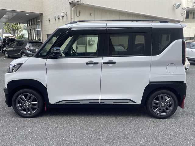 三菱 デリカミニ T プレミアム 神奈川県 2023(令5)年 0.6万km アメジストブラック/シルキーホワイト ４WD＆ターボ付/e-Assist/・マイパイロット/・レーダークルーズコントロール/・衝突被害軽減ブレーキシステム/・前方衝突予測警報/・踏み間違い衝突防止アシスト/・車線逸脱警報アシスト/・車線逸脱警報システム/・車線逸脱防止支援機能/・ふらつき警報/・標識認識システム/・先行車発進通知/・オートマチックハイビーム/ヒルディセントコントロール/社外メモリナビ＆フルセグTV/CD/DVD/SD/SDRec/BT/社外ツィーター/アラウンドビューモニター/社外前後ドライブレコーダー/ビルトインETC2.0/ハーフレザーシート/前席シートヒーター/オートホールド/電動パーキングブレーキ/ステアリングヒーター/パドルシフト/ステアリングリモコン/純正15inアルミホイール/ルーフレール/オートライト/LEDライト/フォグランプ/ウインカー付電格ミラー/スマートキー/プッシュスタート/W＆サイドエアバッグ/横滑り防止装置/ABS/サンシェード/ドアバイザー/純正ゴムマット/保証書/取扱説明書/スペアキー×２