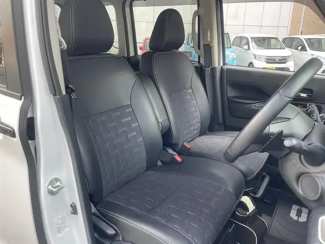 三菱 デリカミニ T プレミアム 神奈川県 2023(令5)年 0.6万km アメジストブラック/シルキーホワイト ４WD＆ターボ付/e-Assist/・マイパイロット/・レーダークルーズコントロール/・衝突被害軽減ブレーキシステム/・前方衝突予測警報/・踏み間違い衝突防止アシスト/・車線逸脱警報アシスト/・車線逸脱警報システム/・車線逸脱防止支援機能/・ふらつき警報/・標識認識システム/・先行車発進通知/・オートマチックハイビーム/ヒルディセントコントロール/社外メモリナビ＆フルセグTV/CD/DVD/SD/SDRec/BT/社外ツィーター/アラウンドビューモニター/社外前後ドライブレコーダー/ビルトインETC2.0/ハーフレザーシート/前席シートヒーター/オートホールド/電動パーキングブレーキ/ステアリングヒーター/パドルシフト/ステアリングリモコン/純正15inアルミホイール/ルーフレール/オートライト/LEDライト/フォグランプ/ウインカー付電格ミラー/スマートキー/プッシュスタート/W＆サイドエアバッグ/横滑り防止装置/ABS/サンシェード/ドアバイザー/純正ゴムマット/保証書/取扱説明書/スペアキー×２