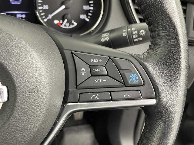 日産 エクストレイル 20Xi 埼玉県 2018(平30)年 5.7万km ブリリアントホワイトパール 純正7型ナビ/（BT/フルTV/AM/FM/CD/DVD）/アラウンドビューモニター/パワースライドドア/プロパイロット/エマージェンシーブレーキ/オートホールド/純正アルミホイール/純正フロアマット