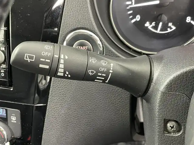 日産 エクストレイル 20Xi 埼玉県 2018(平30)年 5.7万km ブリリアントホワイトパール 純正7型ナビ/（BT/フルTV/AM/FM/CD/DVD）/アラウンドビューモニター/パワースライドドア/プロパイロット/エマージェンシーブレーキ/オートホールド/純正アルミホイール/純正フロアマット