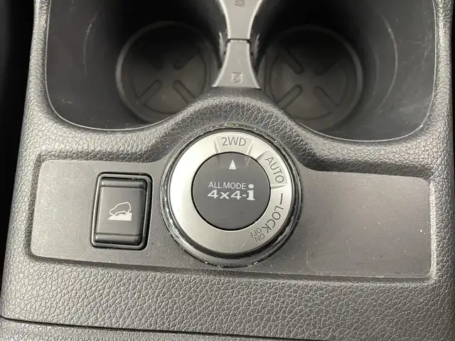 日産 エクストレイル 20Xi 埼玉県 2018(平30)年 5.7万km ブリリアントホワイトパール 純正7型ナビ/（BT/フルTV/AM/FM/CD/DVD）/アラウンドビューモニター/パワースライドドア/プロパイロット/エマージェンシーブレーキ/オートホールド/純正アルミホイール/純正フロアマット