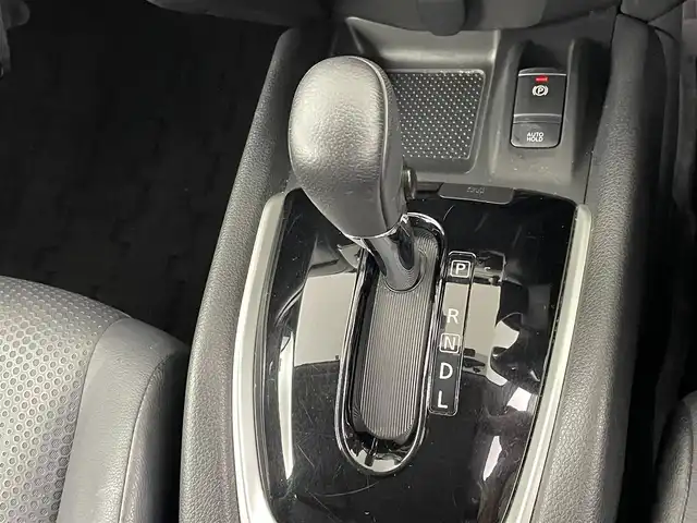 日産 エクストレイル 20Xi 埼玉県 2018(平30)年 5.7万km ブリリアントホワイトパール 純正7型ナビ/（BT/フルTV/AM/FM/CD/DVD）/アラウンドビューモニター/パワースライドドア/プロパイロット/エマージェンシーブレーキ/オートホールド/純正アルミホイール/純正フロアマット