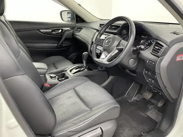 日産 エクストレイル 20Xi 埼玉県 2018(平30)年 5.7万km ブリリアントホワイトパール 純正7型ナビ/（BT/フルTV/AM/FM/CD/DVD）/アラウンドビューモニター/パワースライドドア/プロパイロット/エマージェンシーブレーキ/オートホールド/純正アルミホイール/純正フロアマット