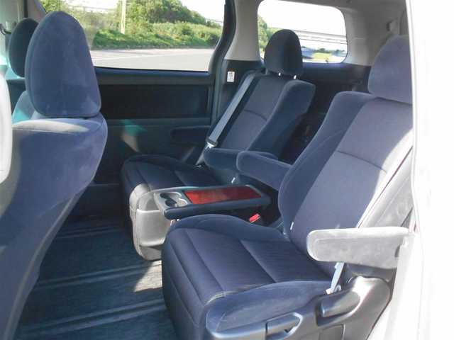 トヨタ ヴェルファイア 2．4Z 福岡県 2009(平21)年 11.4万km ホワイトパールクリスタルシャイン ●ワンオーナー/●左側パワースライドドア/●純正HDDナビ/フルセグTV/●バックカメラ/●前後コーナーセンサー/●純正フリップダウンモニター/●スマートキー×2/●エンジンプッシュスタート/●ETC