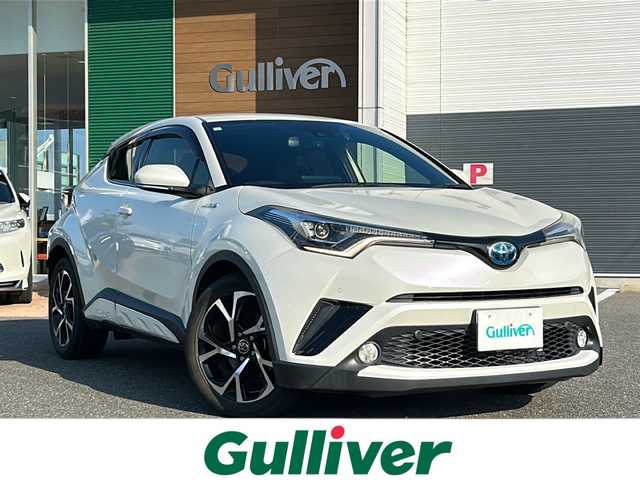 トヨタ Ｃ－ＨＲ G 佐賀県 2017(平29)年 9.3万km ホワイトパールクリスタルシャイン 純正ナビ(NSZT-Y66T)/Bluetooth/CD/DVD/フルセグTV/バックカメラ/クルーズコントロール/トヨタセーフティセンス/・衝突軽減システム/・レーンキープアシスト/・クリアランスソナー/ブレーキホールド/LEDオートライト/オートマチックハイビーム/オートエアコン/シートヒーター/ステアリングスイッチ/ETC/純正アルミホイール/保証書/取扱説明書/点検記録簿(H29/30/31/R5/6)