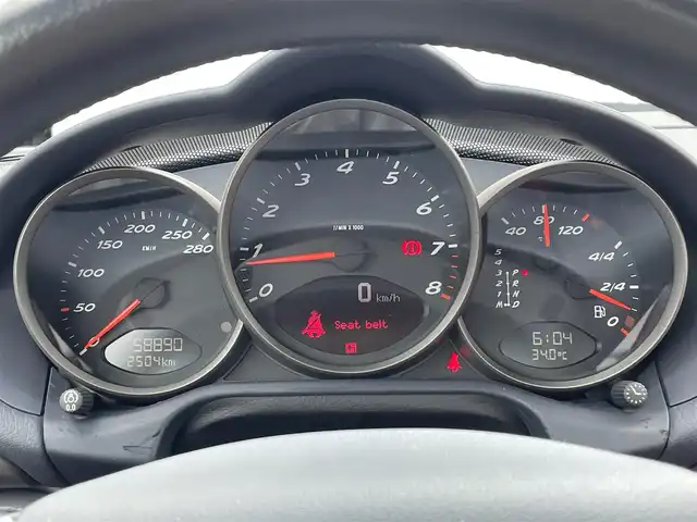 ポルシェ ケイマン 愛知県 2007(平19)年 5.9万km パール ティプトロニック/社外製レカロシート/H&Rダウンサス/アクティブリヤウィング/ASSURAレーダー探知機/ブレーキキャリパー/パナソニック製ストラーダナビ/バックカメラ/フルセグTV/CD/DVD再生/Bluetooth/USB接続/純正フロアマット/MEISTER19インチアルミホイール/HIDヘッドライト/ポルシェ・スタビリティ・マネージメント（横滑り防止装置）/KENWOOD製ドライブレコーダー（前）