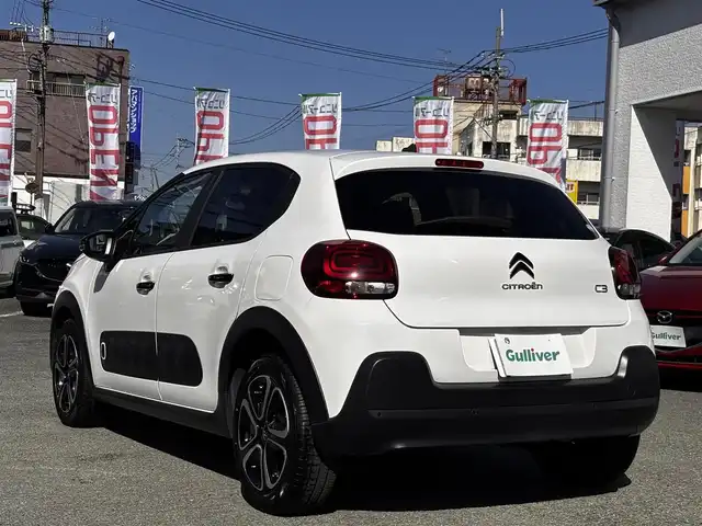 シトロエン シトロエン Ｃ３ フィール 熊本県 2020(令2)年 5.7万km ブランバンキーズ 純正ディスプレイオーディオ/【Bluetooth再生/MirrorLink/AndroidAuto】/アクティブセーフティブレーキ/レーンアシスト/パーキングセンサー/クルーズコントロール/インテリジェントハイビーム/LEDオートライト/トラクションコントロール/コーナーセンサー/ETC/ドライブレコーダー前後