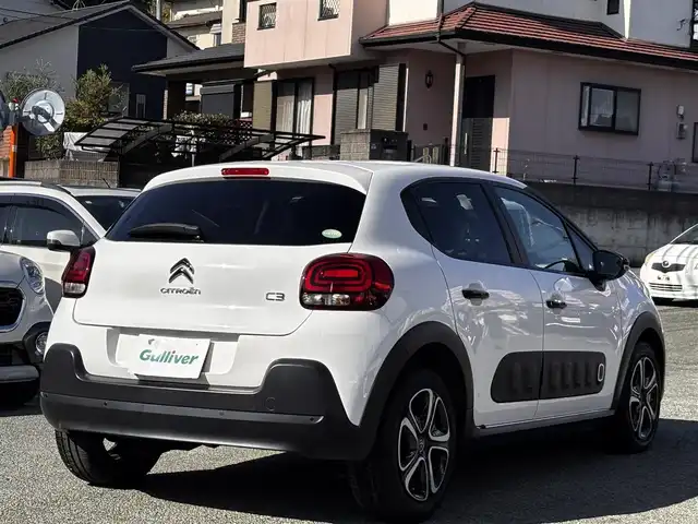 シトロエン シトロエン Ｃ３ フィール 熊本県 2020(令2)年 5.7万km ブランバンキーズ 純正ディスプレイオーディオ/【Bluetooth再生/MirrorLink/AndroidAuto】/アクティブセーフティブレーキ/レーンアシスト/パーキングセンサー/クルーズコントロール/インテリジェントハイビーム/LEDオートライト/トラクションコントロール/コーナーセンサー/ETC/ドライブレコーダー前後