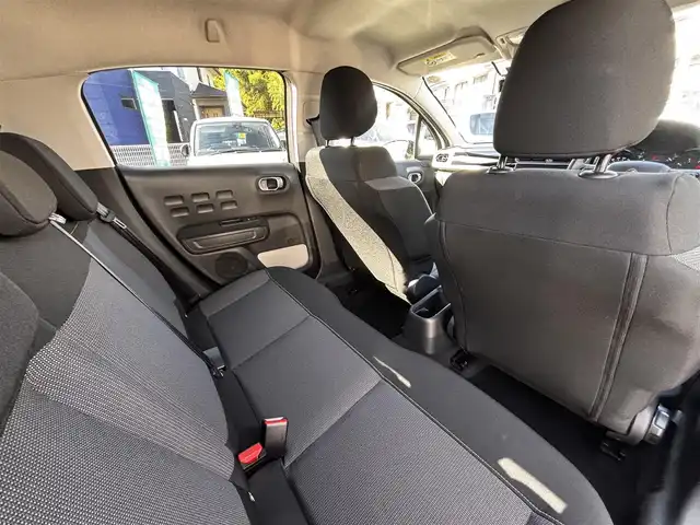 シトロエン シトロエン Ｃ３ フィール 熊本県 2020(令2)年 5.7万km ブランバンキーズ 純正ディスプレイオーディオ/【Bluetooth再生/MirrorLink/AndroidAuto】/アクティブセーフティブレーキ/レーンアシスト/パーキングセンサー/クルーズコントロール/インテリジェントハイビーム/LEDオートライト/トラクションコントロール/コーナーセンサー/ETC/ドライブレコーダー前後