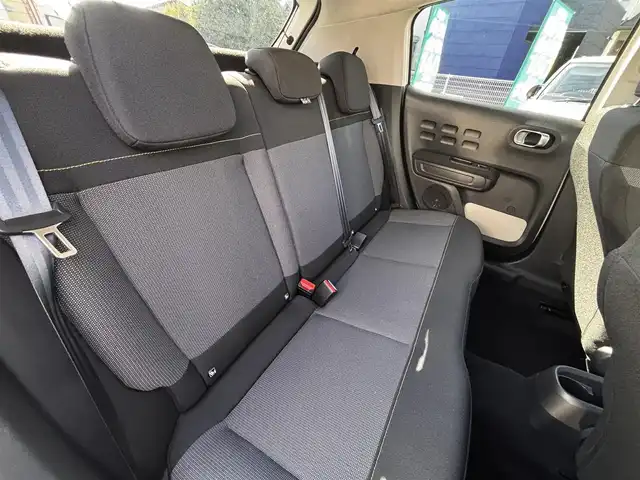 シトロエン シトロエン Ｃ３ フィール 熊本県 2020(令2)年 5.7万km ブランバンキーズ 純正ディスプレイオーディオ/【Bluetooth再生/MirrorLink/AndroidAuto】/アクティブセーフティブレーキ/レーンアシスト/パーキングセンサー/クルーズコントロール/インテリジェントハイビーム/LEDオートライト/トラクションコントロール/コーナーセンサー/ETC/ドライブレコーダー前後