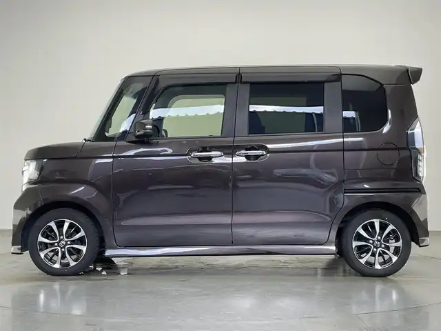 ホンダ Ｎ ＢＯＸ カスタム G EX ホンダセンシング 愛知県 2018(平30)年 4.9万km プレミアムグラマラスブロンズP 純正ナビ　両側パワスラ　禁煙　バックカメラ　Ｂｌｕｅｔｏｏｔｈ　フルセグＴＶ　ＤＶＤ　ドラレコ　ＥＴＣ　ホンダセンシング　衝突軽減　追従クルコン　ＬＥＤオートライト　純正ＡＷ　車線逸脱　フォグ　ＵＳＢ　誤発進抑制　プッシュスタート　スマートキー　オートリトラミラー　プラズマクラスター　アレルクリーンプラスシート　カーテンエアバッグ