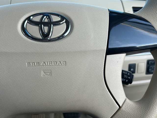 トヨタ エスティマ ハイブリッド X 山形県 2015(平27)年 10.1万km シルバーM 禁煙車/４WD/純正SDナビ/（AM/FM/TV/CD/DVD/SD/BT)/クルーズコントロール/ETC/フロントワイパーデアイサー/AC100V電源/nanoe/バックカメラ/片側パワースライドドア/オットマン/ステアリングスイッチ/ドアバイザー/電動格納ミラー/フォグランプ/純正AW