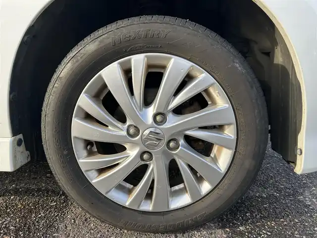 スズキ スペーシア カスタム Z 新潟県 2017(平29)年 10.3万km ピュアホワイトP (株)IDOMが運営する【じしゃロン新潟店】の自社ローン専用車両になります。/こちらは現金またはオートローンご利用時の価格です。自社ローンご希望の方は別途その旨お申付け下さい/プッシュスタート/スマートキー/純正ナビ/CD、DVD、FM、AM視聴可能/フルセグテレビ(走行時視聴可能)/シートヒーター(D席のみ)/パワースライドドア/純正AW/純正キセノンヘッドランプ/ウインカーミラー