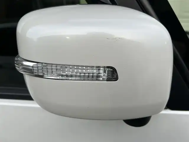 スズキ スペーシア カスタム Z 新潟県 2017(平29)年 10.3万km ピュアホワイトP (株)IDOMが運営する【じしゃロン新潟店】の自社ローン専用車両になります。/こちらは現金またはオートローンご利用時の価格です。自社ローンご希望の方は別途その旨お申付け下さい/プッシュスタート/スマートキー/純正ナビ/CD、DVD、FM、AM視聴可能/フルセグテレビ(走行時視聴可能)/シートヒーター(D席のみ)/パワースライドドア/純正AW/純正キセノンヘッドランプ/ウインカーミラー