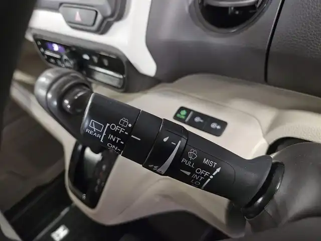 ホンダ Ｎ ＢＯＸ G EX ホンダセンシング 長崎県 2017(平29)年 3.8万km クリスタルブラックパール 〇純正ナビ/〇フルセグTV/〇パワースライドドア(助手席側)/〇バックカメラ/〇ビルトインETC/〇前後ドライブレコーダー/〇アダプティブクルーズコントロール/〇ホンダセンシング/〇SRSエアバッグ/〇プラズマクラスター付オートライト/〇LEDヘッドランプ/〇チップアップ機能付スライドリアシート/〇ステアリングスイッチ/〇社外14インチアルミホイール/〇スマートキーシステム/プッシュエンジンスタート/〇禁煙車