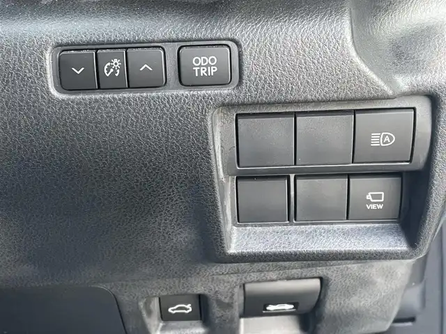 レクサス ＩＳ 300h Fスポーツ 東京都 2022(令4)年 3.4万km ホワイトノーヴァガラスフレーク メーカーナビ/フルセグTV/Bluetooth接続/パノラミックビューモニター/3連LEDヘッドライト/オレンジキャリパー/ETC/レザーシート/シートヒーター/レクサスセーフティシステム/プリクラッシュセーフティ/レーンキープアシスト/ブラインドスポットモニター/アダプティブクルーズコントロール/スマートキー/プッシュスタート/サイドエアバック/カーテンエアバック