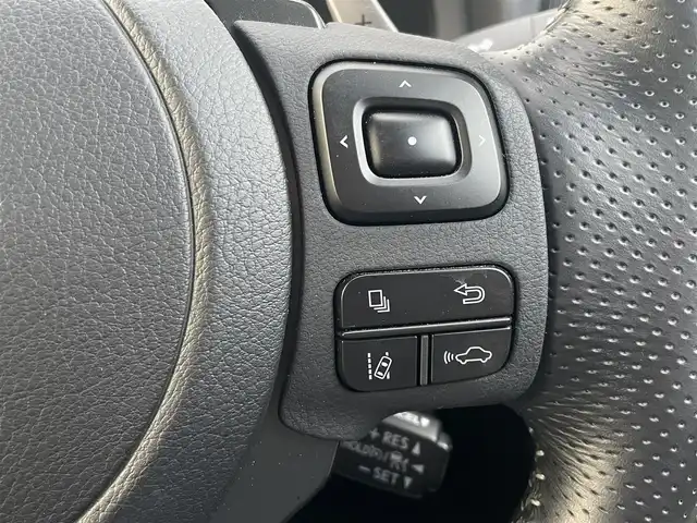 レクサス ＩＳ 300h Fスポーツ 東京都 2022(令4)年 3.4万km ホワイトノーヴァガラスフレーク メーカーナビ/フルセグTV/Bluetooth接続/パノラミックビューモニター/3連LEDヘッドライト/オレンジキャリパー/ETC/レザーシート/シートヒーター/レクサスセーフティシステム/プリクラッシュセーフティ/レーンキープアシスト/ブラインドスポットモニター/アダプティブクルーズコントロール/スマートキー/プッシュスタート/サイドエアバック/カーテンエアバック