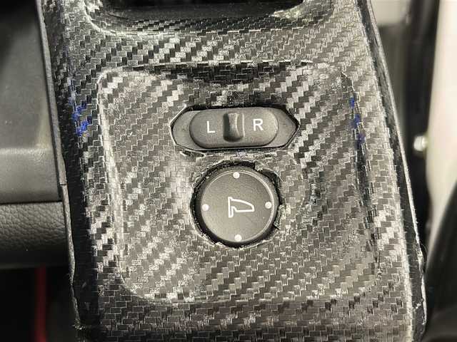 ホンダ Ｓ６６０ コンセプトエディション 岐阜県 2015(平27)年 1.5万km プレミアムスターホワイトP コンセプトエディション/ターボ/6速MT/バックカメラ/ETC/USB接続/HDMI/クルーズコントロール/革シート/オートエアコン/純正フロアマット/プッシュスタート/スマートキー/スペアキー/LEDヘッドライト/オートライト/純正アルミホイール