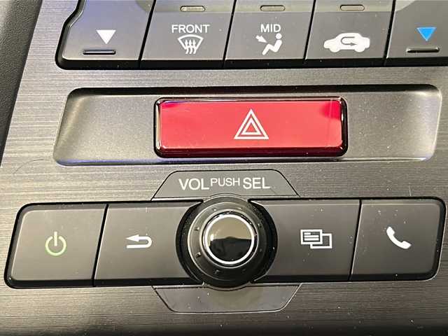 ホンダ Ｓ６６０ コンセプトエディション 岐阜県 2015(平27)年 1.5万km プレミアムスターホワイトP コンセプトエディション/ターボ/6速MT/バックカメラ/ETC/USB接続/HDMI/クルーズコントロール/革シート/オートエアコン/純正フロアマット/プッシュスタート/スマートキー/スペアキー/LEDヘッドライト/オートライト/純正アルミホイール