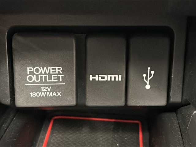 ホンダ Ｓ６６０ コンセプトエディション 岐阜県 2015(平27)年 1.5万km プレミアムスターホワイトP コンセプトエディション/ターボ/6速MT/バックカメラ/ETC/USB接続/HDMI/クルーズコントロール/革シート/オートエアコン/純正フロアマット/プッシュスタート/スマートキー/スペアキー/LEDヘッドライト/オートライト/純正アルミホイール