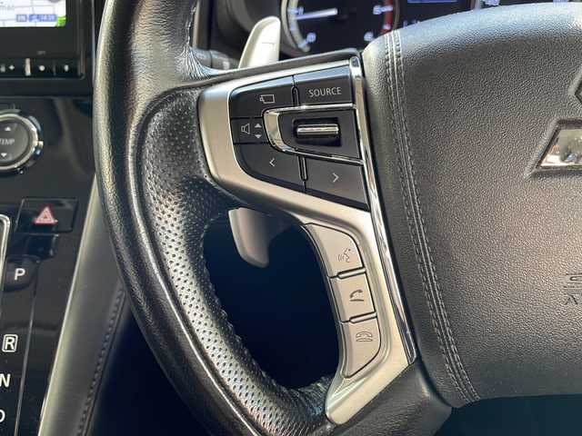 三菱 デリカＤ：５ アーバンギア G パワーパッケージ 高知県 2019(令1)年 8.6万km ウォームホワイトパール 10インチナビ/・フルセグTV/・Bluetoothオーディオ/・CD/DVD/全方位モニター/４WD/両側パワースライドドア/ALPINEフリップダウンモニター/ETC/クルコン/パワーシート/シートヒーター/LEDヘッドライト/オートライト/レーンキープアシスト/パワーバックドア/パドルシフト/7人乗り/純正フロアマット/スマートキー