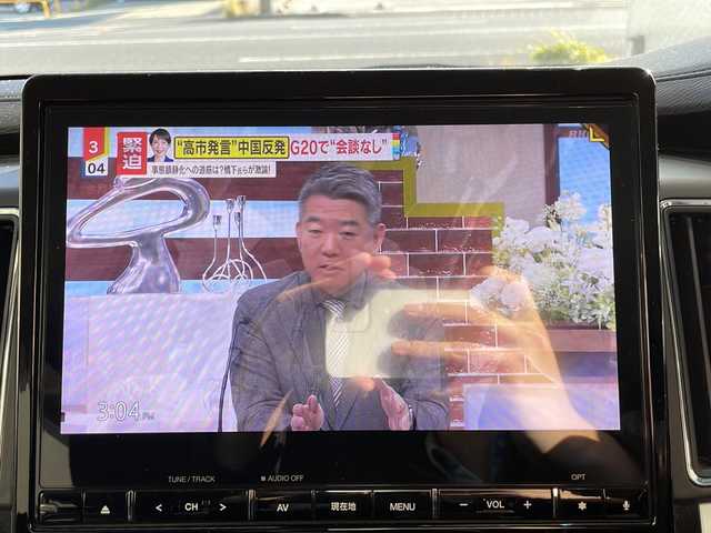 三菱 デリカＤ：５ アーバンギア G パワーパッケージ 高知県 2019(令1)年 8.6万km ウォームホワイトパール 10インチナビ/・フルセグTV/・Bluetoothオーディオ/・CD/DVD/全方位モニター/４WD/両側パワースライドドア/ALPINEフリップダウンモニター/ETC/クルコン/パワーシート/シートヒーター/LEDヘッドライト/オートライト/レーンキープアシスト/パワーバックドア/パドルシフト/7人乗り/純正フロアマット/スマートキー