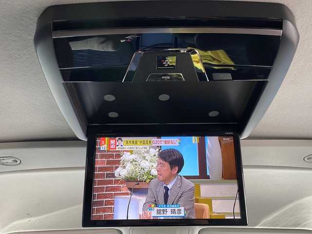 三菱 デリカＤ：５ アーバンギア G パワーパッケージ 高知県 2019(令1)年 8.6万km ウォームホワイトパール 10インチナビ/・フルセグTV/・Bluetoothオーディオ/・CD/DVD/全方位モニター/４WD/両側パワースライドドア/ALPINEフリップダウンモニター/ETC/クルコン/パワーシート/シートヒーター/LEDヘッドライト/オートライト/レーンキープアシスト/パワーバックドア/パドルシフト/7人乗り/純正フロアマット/スマートキー