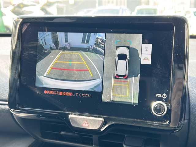 トヨタ ヤリスクロス ハイブリッド GRスポーツ 愛知県 2025(令7)年 0.8万km ブラックマイカ/プラチナホワイトパールマイカ /禁煙車/ワンオーナー//8インチディスプレイオーディオ/　（コネクティッドナビ）//フルセグTV・Bluetooth・USB//ビルトインETC2.0//バックカメラ・パノラミックビューモニター//前後ドライブレコーダー//トヨタセーフティセンス//プリクラッシュセーフティ//レーンディパーチャーアラート//レーダークルーズコントロール/　（全車速追従機能付き）//オートマチックハイビーム//ブラインドスポットモニター//クリアランスソナー//パーキングサポートブレーキ//安心降車アシスト//ロードサインアシスト//前席シートヒーター//ステアリングヒーター//パワーバックドア//電動パーキング・ブレーキホールド//横滑り防止装置（TRC）//EVモード//純正１８インチアルミ//LEDオートライト//電動格納ミラーウィンカー//GR用フロアマット//純正ドアバイザー//ISOFIX//プッシュスタート//取扱説明書/新車保証書//スペアキー