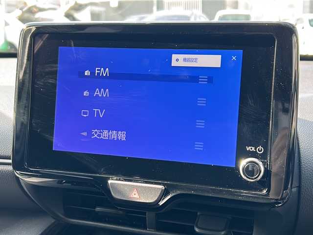 トヨタ ヤリスクロス ハイブリッド GRスポーツ 愛知県 2025(令7)年 0.8万km ブラックマイカ/プラチナホワイトパールマイカ /禁煙車/ワンオーナー//8インチディスプレイオーディオ/　（コネクティッドナビ）//フルセグTV・Bluetooth・USB//ビルトインETC2.0//バックカメラ・パノラミックビューモニター//前後ドライブレコーダー//トヨタセーフティセンス//プリクラッシュセーフティ//レーンディパーチャーアラート//レーダークルーズコントロール/　（全車速追従機能付き）//オートマチックハイビーム//ブラインドスポットモニター//クリアランスソナー//パーキングサポートブレーキ//安心降車アシスト//ロードサインアシスト//前席シートヒーター//ステアリングヒーター//パワーバックドア//電動パーキング・ブレーキホールド//横滑り防止装置（TRC）//EVモード//純正１８インチアルミ//LEDオートライト//電動格納ミラーウィンカー//GR用フロアマット//純正ドアバイザー//ISOFIX//プッシュスタート//取扱説明書/新車保証書//スペアキー