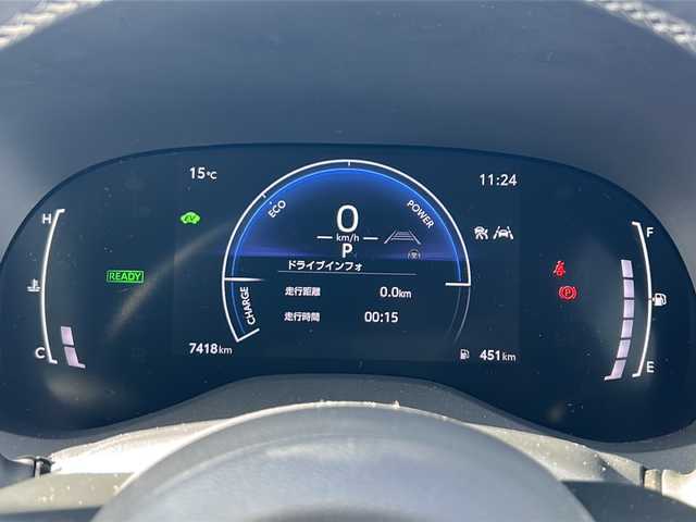 トヨタ ヤリスクロス ハイブリッド GRスポーツ 愛知県 2025(令7)年 0.8万km ブラックマイカ/プラチナホワイトパールマイカ /禁煙車/ワンオーナー//8インチディスプレイオーディオ/　（コネクティッドナビ）//フルセグTV・Bluetooth・USB//ビルトインETC2.0//バックカメラ・パノラミックビューモニター//前後ドライブレコーダー//トヨタセーフティセンス//プリクラッシュセーフティ//レーンディパーチャーアラート//レーダークルーズコントロール/　（全車速追従機能付き）//オートマチックハイビーム//ブラインドスポットモニター//クリアランスソナー//パーキングサポートブレーキ//安心降車アシスト//ロードサインアシスト//前席シートヒーター//ステアリングヒーター//パワーバックドア//電動パーキング・ブレーキホールド//横滑り防止装置（TRC）//EVモード//純正１８インチアルミ//LEDオートライト//電動格納ミラーウィンカー//GR用フロアマット//純正ドアバイザー//ISOFIX//プッシュスタート//取扱説明書/新車保証書//スペアキー