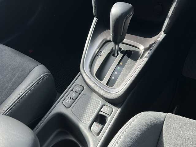 トヨタ ヤリスクロス ハイブリッド GRスポーツ 愛知県 2025(令7)年 0.8万km ブラックマイカ/プラチナホワイトパールマイカ /禁煙車/ワンオーナー//8インチディスプレイオーディオ/　（コネクティッドナビ）//フルセグTV・Bluetooth・USB//ビルトインETC2.0//バックカメラ・パノラミックビューモニター//前後ドライブレコーダー//トヨタセーフティセンス//プリクラッシュセーフティ//レーンディパーチャーアラート//レーダークルーズコントロール/　（全車速追従機能付き）//オートマチックハイビーム//ブラインドスポットモニター//クリアランスソナー//パーキングサポートブレーキ//安心降車アシスト//ロードサインアシスト//前席シートヒーター//ステアリングヒーター//パワーバックドア//電動パーキング・ブレーキホールド//横滑り防止装置（TRC）//EVモード//純正１８インチアルミ//LEDオートライト//電動格納ミラーウィンカー//GR用フロアマット//純正ドアバイザー//ISOFIX//プッシュスタート//取扱説明書/新車保証書//スペアキー