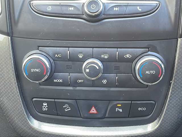 シボレー キャプティバ ラグジュアリー 愛知県 2017(平29)年 9.8万km パール ワンオーナー/ディスプレイオーディオ/バックカメラ/電動スライドサンルーフ/ルーフレール/純正１９インチアルミホイール/Bluetooth・AM・FM・USB・AUX/ETC・前後ドライブレコーダー/レザーシート/運転席パワーシート/運転席助手席シートヒーター/純正フロアマット/ヒルディセントコントロール/クルーズコントロール/ブラインドスポットモニター(BSM)/前後クリアランスソナ―/横滑り防止/電動格納ミラー/HIDヘッドライト/オートライト/フロント・リヤフォグランプ/リモコンキー/イモビライザー/新車保証書/取扱説明書