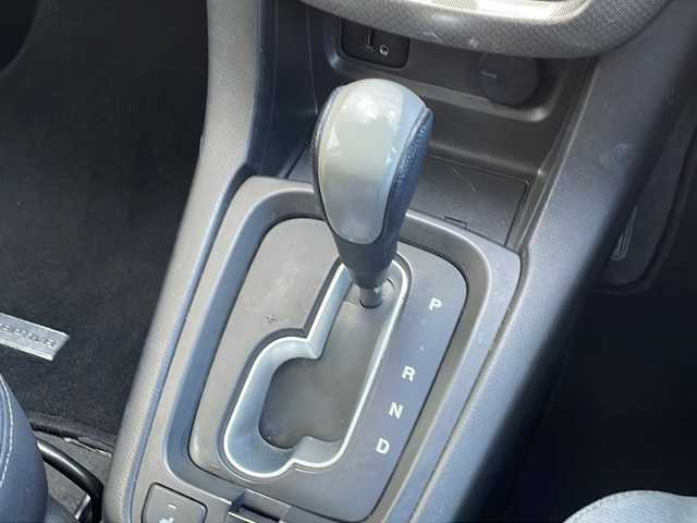 シボレー キャプティバ ラグジュアリー 愛知県 2017(平29)年 9.8万km パール ワンオーナー/ディスプレイオーディオ/バックカメラ/電動スライドサンルーフ/ルーフレール/純正１９インチアルミホイール/Bluetooth・AM・FM・USB・AUX/ETC・前後ドライブレコーダー/レザーシート/運転席パワーシート/運転席助手席シートヒーター/純正フロアマット/ヒルディセントコントロール/クルーズコントロール/ブラインドスポットモニター(BSM)/前後クリアランスソナ―/横滑り防止/電動格納ミラー/HIDヘッドライト/オートライト/フロント・リヤフォグランプ/リモコンキー/イモビライザー/新車保証書/取扱説明書