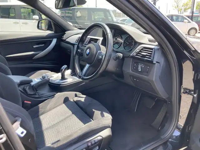 ＢＭＷ ３２０ｄ ツーリング Mスポーツ 鳥取県 2015(平27)年 6.4万km サファイアブラックP ディーゼル・ターボ/Mスポーツパッケージ/純正ナビ/DVD/CD/BT/バックカメラ・ETC/衝突軽減ブレーキ/レーンキープアシスト/前席パワーシート/運転席メモリー機能付き/レーダークルーズコントロール/後方コーナーセンサー/キセノンヘットライト/純正１８インチアルミホイール/プッシュエンジンスタート/アイドリングストップ/フロアマット/スぺキー