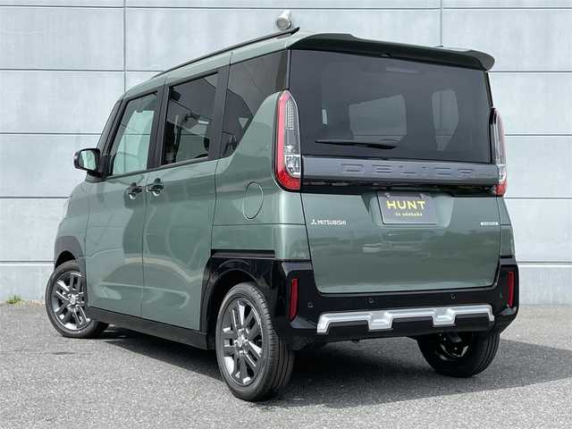 三菱 デリカミニ T プレミアム 千葉県 2025(令7)年 0.1万km未満 緑Ⅱ 届出済未使用車/衝突軽減ブレーキ/全方位カメラ/両側パワースライドドア/ターボ/純正９インチディスプレイオーディオ/デジタルインナーミラー/レーダークルーズコントロール/シートヒーター/ＬＥＤヘッドライト