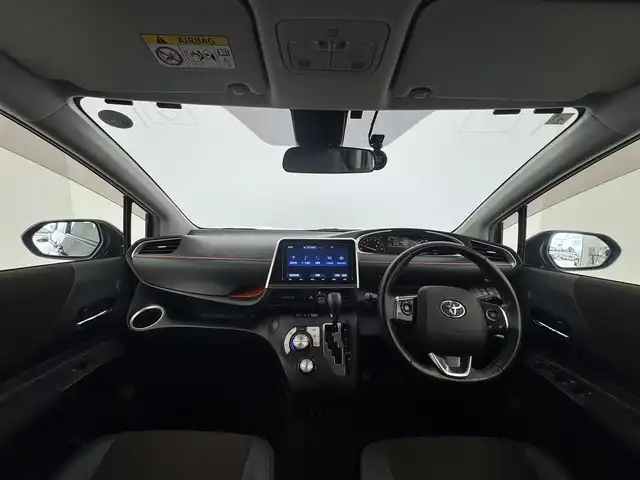 トヨタ シエンタ G クエロ 愛知県 2019(平31)年 5.2万km ブラックマイカ ・トヨタセーフティーセンス/・純正９インチナビゲーション/ CD DVD Bluetooth　フルセグTV/・純正１２インチフリップダウンモニタ/・アラウンドビューモニター/・電動格納ミラー/・ドライブレコーダ/・ステアリングスイッチ/・両側パワースライドドア/・ハーフレザーシート/・LEDヘッドライト/・ETC