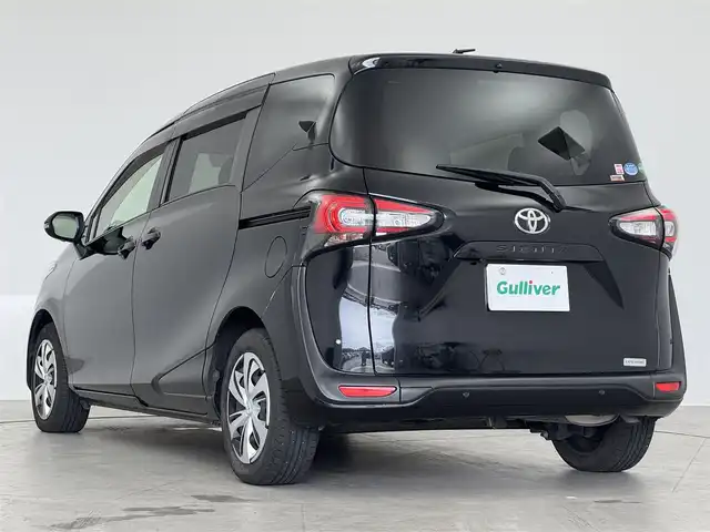 トヨタ シエンタ G クエロ 愛知県 2019(平31)年 5.2万km ブラックマイカ ・トヨタセーフティーセンス/・純正９インチナビゲーション/ CD DVD Bluetooth　フルセグTV/・純正１２インチフリップダウンモニタ/・アラウンドビューモニター/・電動格納ミラー/・ドライブレコーダ/・ステアリングスイッチ/・両側パワースライドドア/・ハーフレザーシート/・LEDヘッドライト/・ETC