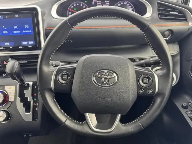 トヨタ シエンタ G クエロ 愛知県 2019(平31)年 5.2万km ブラックマイカ ・トヨタセーフティーセンス/・純正９インチナビゲーション/ CD DVD Bluetooth　フルセグTV/・純正１２インチフリップダウンモニタ/・アラウンドビューモニター/・電動格納ミラー/・ドライブレコーダ/・ステアリングスイッチ/・両側パワースライドドア/・ハーフレザーシート/・LEDヘッドライト/・ETC