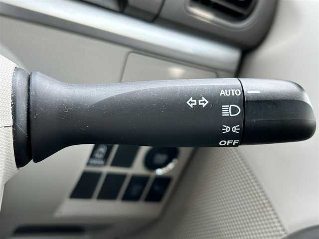 ダイハツ タント X 富山県 2015(平27)年 5.3万km パールホワイトⅢ 社外９型ナビ/Bluetooth/フルセグTV/ドライブレコーダー/片側パワースライドドア/プッシュスタート/スマートキー/LEDヘッドライト/オートライト/横滑り防止装置