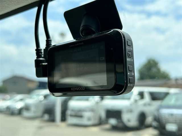 ダイハツ タント X 富山県 2015(平27)年 5.3万km パールホワイトⅢ 社外９型ナビ/Bluetooth/フルセグTV/ドライブレコーダー/片側パワースライドドア/プッシュスタート/スマートキー/LEDヘッドライト/オートライト/横滑り防止装置