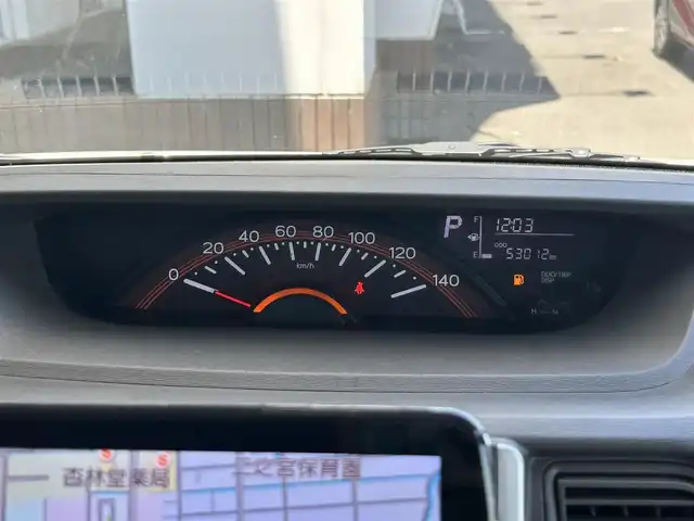 ダイハツ タント X 静岡県 2015(平27)年 5.3万km パールホワイトⅢ 社外９V型フローティングナビ/Bluetooth/フルセグTV/ドライブレコーダー前後/片側パワースライドドア/プッシュスタート/スマートキー/LEDヘッドライト/オートライト/横滑り防止装置/ベンチシート