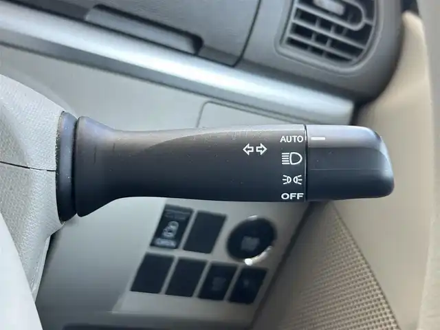ダイハツ タント X 静岡県 2015(平27)年 5.3万km パールホワイトⅢ 社外９V型フローティングナビ/Bluetooth/フルセグTV/ドライブレコーダー前後/片側パワースライドドア/プッシュスタート/スマートキー/LEDヘッドライト/オートライト/横滑り防止装置/ベンチシート