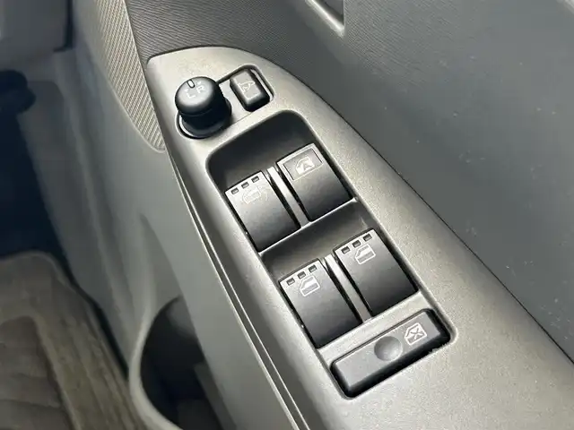 ダイハツ タント X 静岡県 2015(平27)年 5.3万km パールホワイトⅢ 社外９V型フローティングナビ/Bluetooth/フルセグTV/ドライブレコーダー前後/片側パワースライドドア/プッシュスタート/スマートキー/LEDヘッドライト/オートライト/横滑り防止装置/ベンチシート