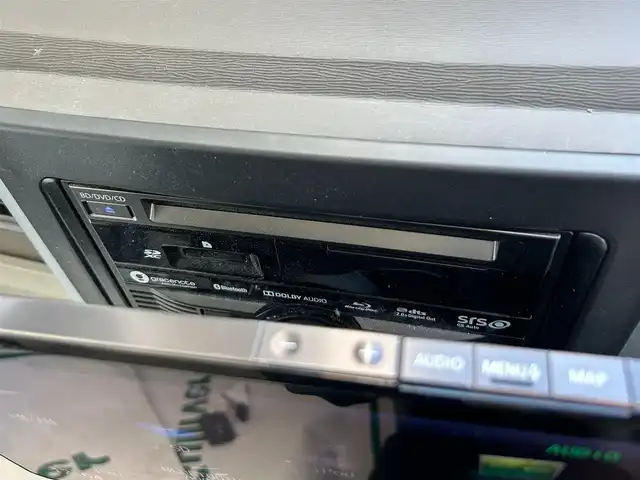 ダイハツ タント X 静岡県 2015(平27)年 5.3万km パールホワイトⅢ 社外９V型フローティングナビ/Bluetooth/フルセグTV/ドライブレコーダー前後/片側パワースライドドア/プッシュスタート/スマートキー/LEDヘッドライト/オートライト/横滑り防止装置/ベンチシート