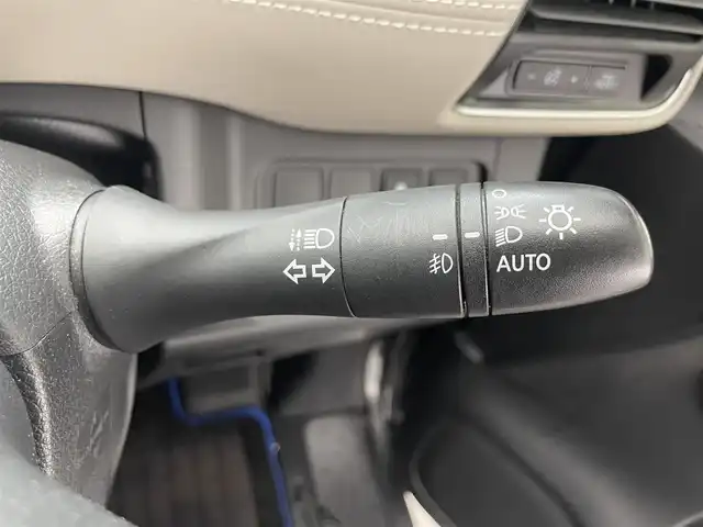 日産 セレナ e－パワー ハイウェイスター V 滋賀県 2019(令1)年 6.9万km ダークメタルグレー/ダイヤモンドブラック 禁煙車/純正１０型ナビ（Ｂｌｕｅｔｏｏｔｈ／ＳＤ／ＤＶＤ／フルセグ）/後席モニター/プロパイロット/全方位カメラ/ブラインドスポットモニター/ステアリングヒーター/社外ドラレコ/ブレーキホールド/ビルトイＥＴＣ/電子パーキング/ブレーキホールド/運転席助手席シートヒーター/プッシュスタート
